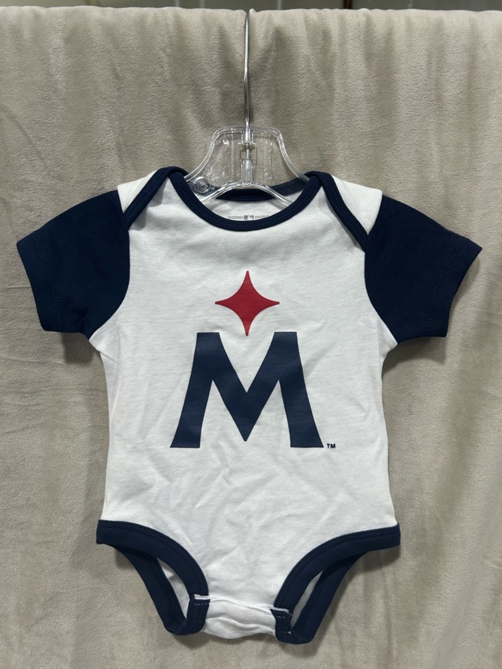 Genuine Merchandise MLB White and Navy 'M' Logo One-Piece Bodysuit w/Red Diamond
